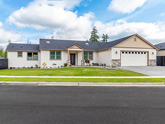 New home construction in Silver Lake, Washington by Universal Construction and Bradley S Thomas Construction. 1534 square foot floor plan