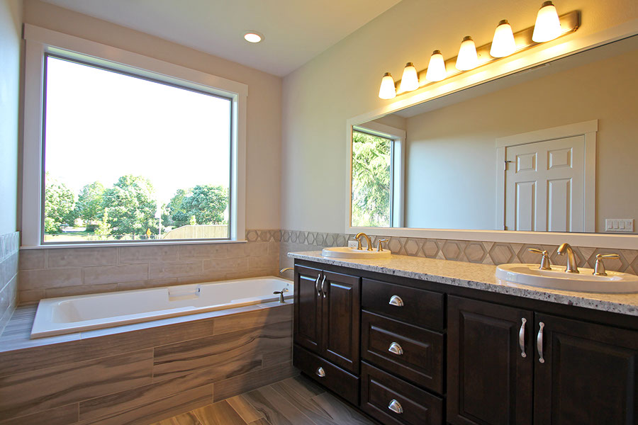 Exterior of new home at Chinook Place, by Universal Construction